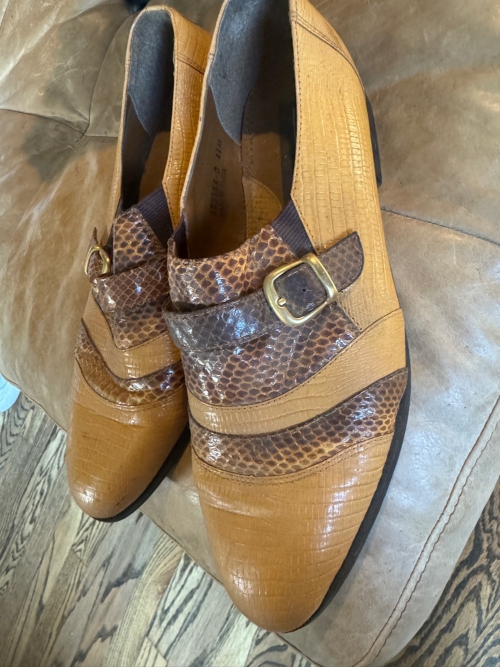 Vintage 90s Giorgio Brutini Genuine Snakeskin brown leather buckle loafers